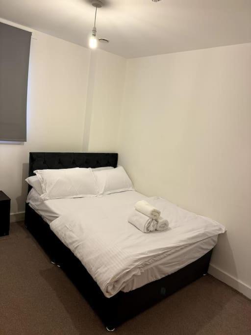 Two Bedrooms Flat In Stratford Londen Buitenkant foto